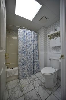 Lilac Tree Suites Île Mackinac Extérieur photo